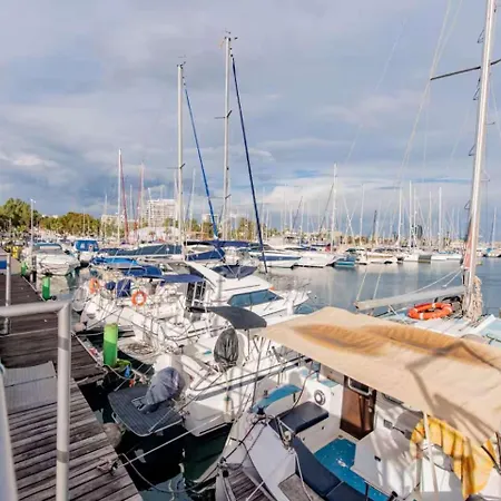2br Sunrise Port View Steps From Finikoudes By Cyprus Horizons * Lárnaka